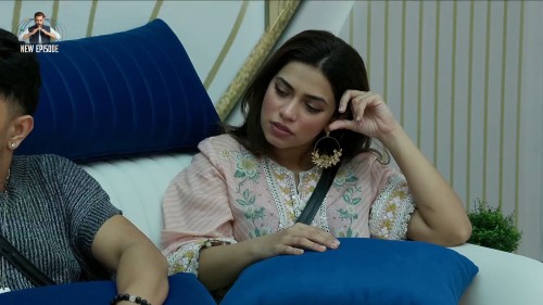 Bigg-Boss-Season-19-2025-EP06-www.moviespapa.vu-Hindi-JioHotStar-Series-1080p.mkv_snapshot_00.15.08.000.jpg