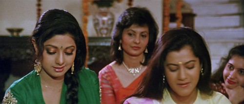 Chandni-1989-Hindi-www.moviespapa.vu-1080p-WEB-DL.mkv_snapshot_00.16.40.708.jpg