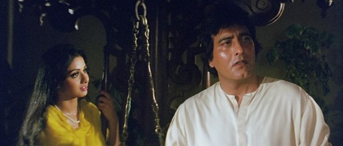 Chandni-1989-Hindi-www.moviespapa.vu-1080p-WEB-DL.mkv_snapshot_01.54.20.979.jpg