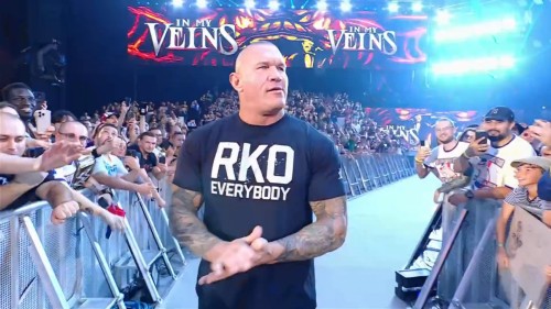 WWE-Friday-Night-SmackDown-29th-August-2025-www.moviespapa.com-English-1080p-HDRip-2.2GB.mkv_snapshot_00.52.01.348.jpg