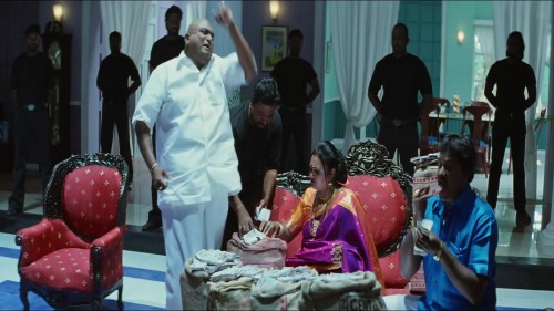 Aata-2025-www.moviespapa.com-Hindi-ORG-DDP-2.0-AMZN-1080p-WEB-DL-2.4GB.mkv_snapshot_00.19.03.875.jpg
