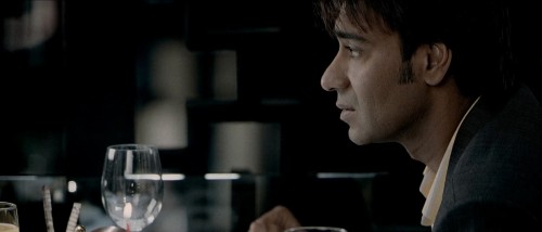 U-Me-Aur-Hum-2008-Hindi-www.moviespapa.vu-1080p-WEB-DL.mkv_snapshot_01.20.33.2927a0c0fcf3affd871.jpg