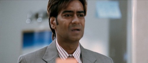 U-Me-Aur-Hum-2008-Hindi-www.moviespapa.vu-1080p-WEB-DL.mkv_snapshot_01.40.44.125.jpg