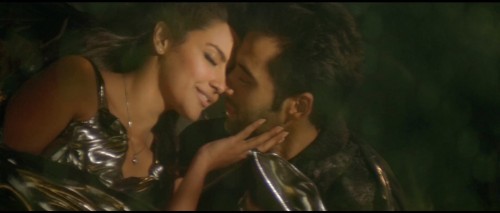 Rangrezz-2013-Hindi-www.9kmovies.rip-1080p-WEB-DL.mkv_snapshot_00.18.24.647.jpg
