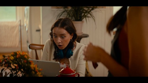 The-Wrong-Paris-2025-www.9kmovies.rip-Hindi-ORG-DD5.1--English-1080p-HDRip-2.7GB-ESub.mkv_snapshot_00.01.29.000.jpg
