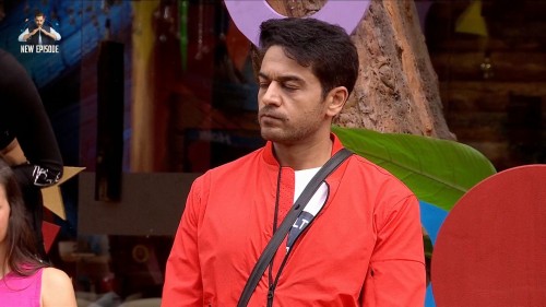 Bigg-Boss-Season-19-2025-EP20-www.moviespapa.vu-Hindi-JioHotStar-Series-1080p.mkv_snapshot_00.10.00.000.jpg