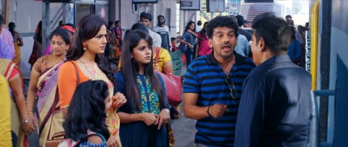 Rustum-2019-www.9kmovies.rip-Hindi-ORG-DD-2.0--Kannada-UNCUT-1080p-HDRip-2.7GB.mkv_snapshot_00.17.21.125.jpg