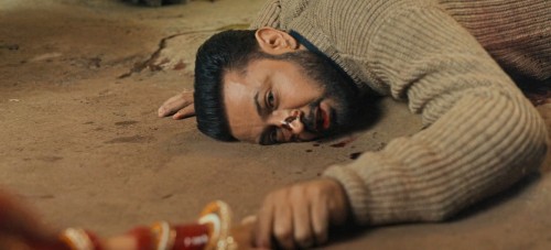Warning-2-2024-www.moviespapa.com-Hindi-ORG-DD-5.1--Punjabi-1080p-HDRip-2.6GB.mkv_snapshot_00.30.47.375.jpg