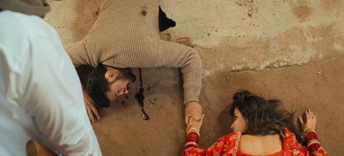 Warning-2-2024-www.moviespapa.com-Hindi-ORG-DD-5.1--Punjabi-1080p-HDRip-2.6GB.mkv_snapshot_00.31.00.208.jpg