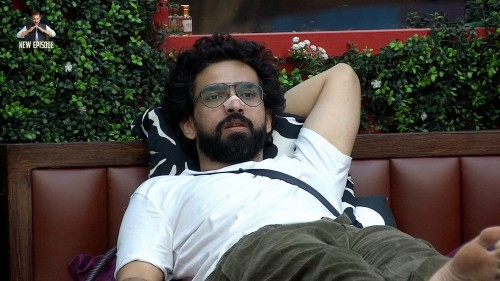 Bigg-Boss-Season-19-2025-EP24-www.9kmovies.rip-Hindi-JioHotStar-Series-1080p.mkv_snapshot_00.19.18.000.jpg