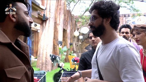 Bigg-Boss-Season-19-2025-EP24-www.9kmovies.rip-Hindi-JioHotStar-Series-1080p.mkv_snapshot_00.31.28.000.jpg