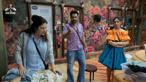Bigg-Boss-Season-19-2025-EP24-www.9kmovies.rip-Hindi-JioHotStar-Series-1080p.mkv_snapshot_00.38.58.000.jpg