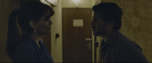 Guns--Gulaabs-2023-www.moviespapa.com-Hindi-ORG-AAC-5.1-NF-Web-Series-1080p-HDRip-5.5GB.mkv_snapshot_00.55.30.839.jpg