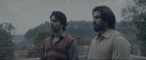 Guns--Gulaabs-2023-www.moviespapa.com-Hindi-ORG-AAC-5.1-NF-Web-Series-1080p-HDRip-5.5GB.mkv_snapshot_00.57.33.423.jpg