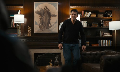 Trust-2025-www.moviespapa.com-Hindi-ORG-AAC-5.1--English-1080p-HDRip-1.9GB.mkv_snapshot_00.24.33.285.jpg
