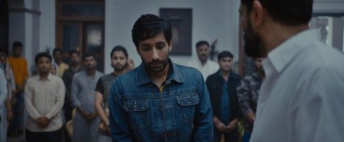 An-Action-Hero-2022-www.9kmovies.rip-Hindi-ORG-DD-5.1-1080p-HDRip-2.5GB.mkv_snapshot_00.38.48.292.jpg