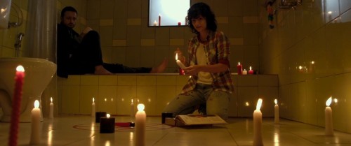 Phobia-2016-www.9kmovies.rip-Hindi-ORG-DD-2.0-720p-HDRip-1GB.mkv_snapshot_01.21.21.897.jpg