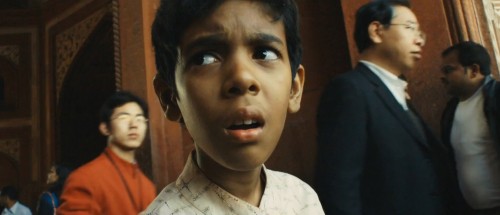 Slumdog-Millionaire-2008-Hindi-www.moviespapa.casa-1080p-WEB-DL.mkv_snapshot_00.42.28.212.jpg