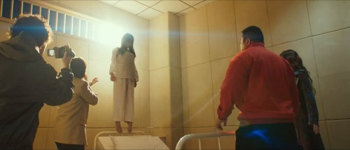 Holy-Night-Demon-Hunters-2025-www.moviespapa.com-Hindi-ORG-DD-2.0--Korean-AMZN-1080p-HDRip.mkv_snapshot_00.41.50.216.jpg