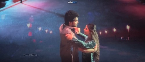 Kiss-2025-Tamil-www.moviespapa.casa-1080p-HQ-PreDVD.mkv_snapshot_01.07.39.967.jpg