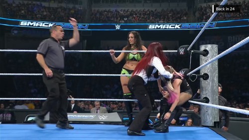 WWE-Friday-Night-SmackDown-19th-September-2025-www.moviespapa.com-English-1080p-HDRip-2.5GB.mkv_snapshot_00.20.13.817.jpg