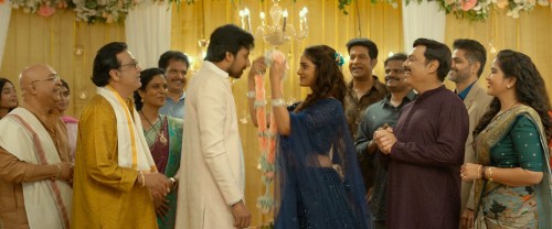 Sarangapani-Jathakam-2024-www.9kmovies.rip-Hindi-ORG-DD-5.1--Telugu-UNCUT-1080p-HDRip-2.7GB.mkv_snapshot_00.14.47.958.jpg