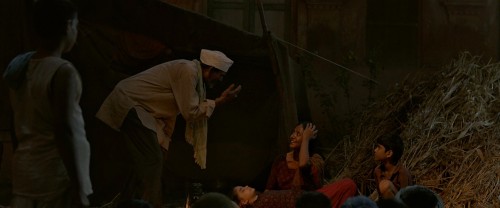 Chalo-Jeete-Hain-2018-www.9kmovies.rip-Hindi-DD5.1-1080p-HDRip-650MB.mkv_snapshot_21.21.403.jpg