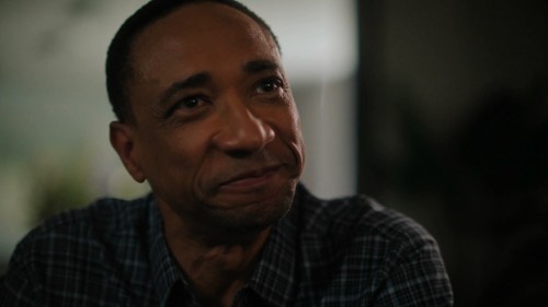 Happy-Face-2025-www.9kmovies.rip-Hindi-ORG-DD-2.0--English-S01EP05-08-Web-Series-1080p-HDRip-4.5GB.mkv_snapshot_02.34.43.732.jpg