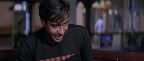 Tera-Mera-Saath-Rahe-2001-Hindi-www.9kmovies.rip-1080p-WEB-DL.mkv_snapshot_01.56.36.240.jpg