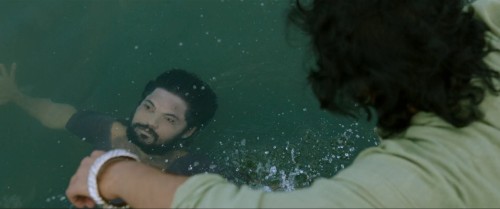Baahubali-2--The-Conclusion-2017-Hindi-ORG-www.moviespapa.news-1080p-BluRay.mkv_snapshot_00.19.11.835.jpg