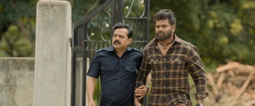 Maadeva-2025Kannada-www.moviespapa.news-1080p-WEB-DL-ESub.mkv_snapshot_01.40.29.083.jpg
