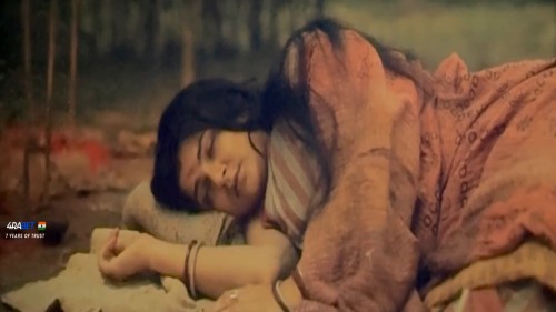Devi-Chowdhurani-2025-www.9kmovies.rip-Bengali-1080p-HDTS.mkv_snapshot_00.44.37.326.jpg