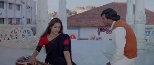 Haqeeqat-1995-Hindi-www.9kmovies.rip-1080p-WEB-DL.mkv_snapshot_01.13.54.261.jpg
