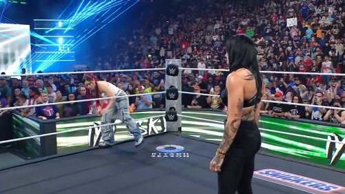 WWE-Monday-Night-Raw-29th-September-2025-www.9kmovies.rip-English-1080p-HDRip.mkv_snapshot_00.08.21.441.jpg